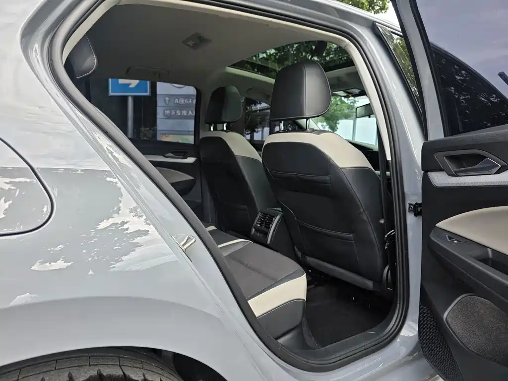 Volkswagen Golf — миниатюра 8