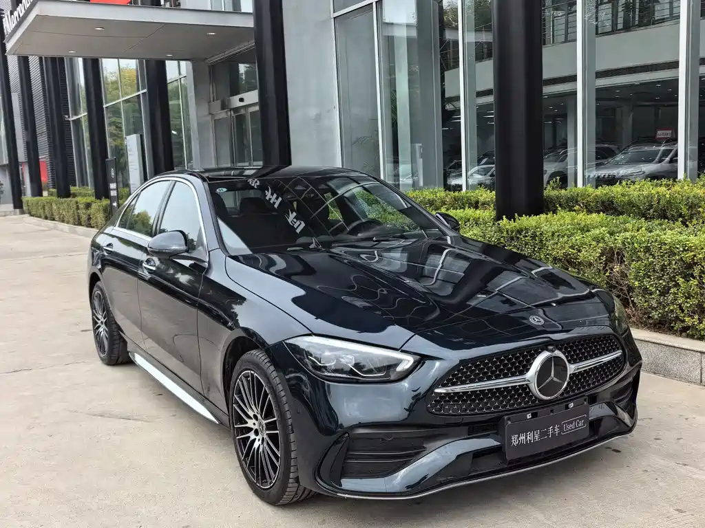 Mercedes-Benz C-Class — миниатюра 2