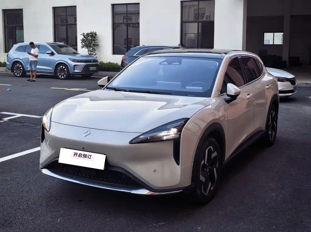 Baojun Yunhai — миниатюра 2