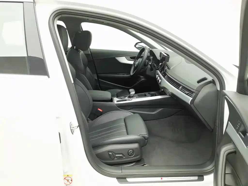 Audi A4L — миниатюра 23