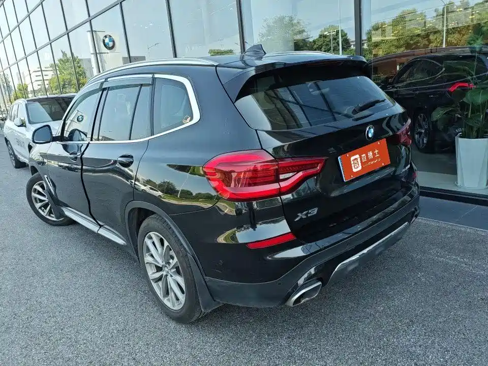 BMW X3 — миниатюра 7