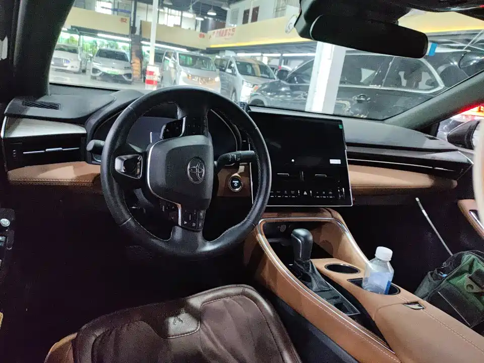 Toyota Avalon — миниатюра 2