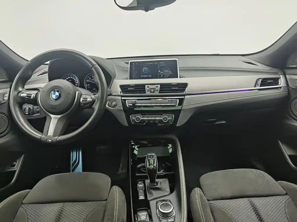 BMW X2 (Import) — миниатюра 5