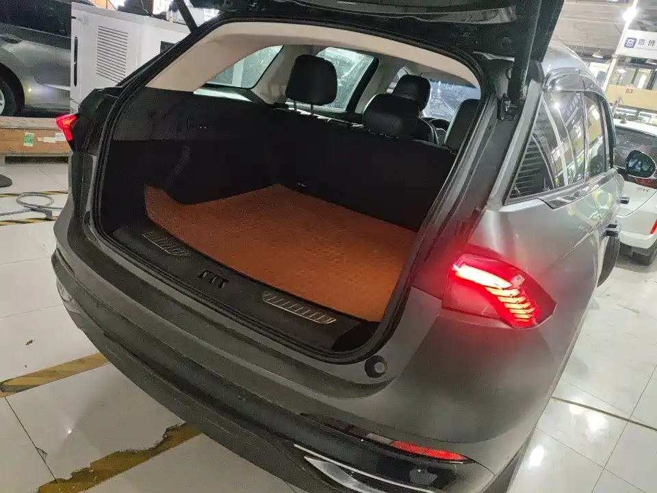 Lincoln Nautilus — миниатюра 8