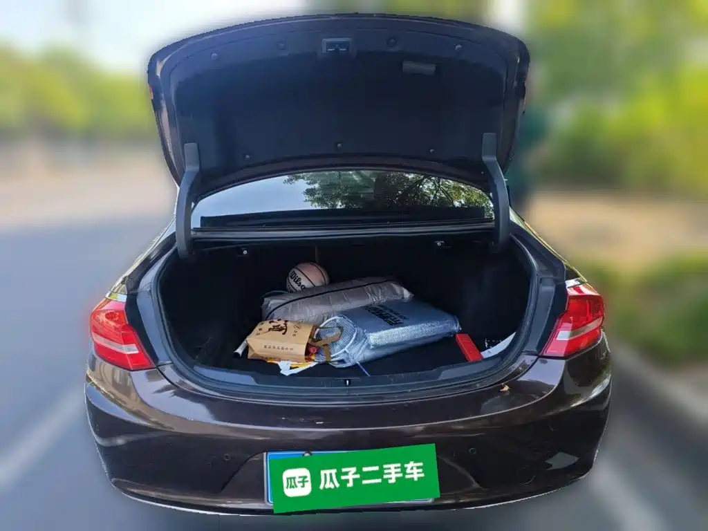 Buick LaCrosse — миниатюра 10