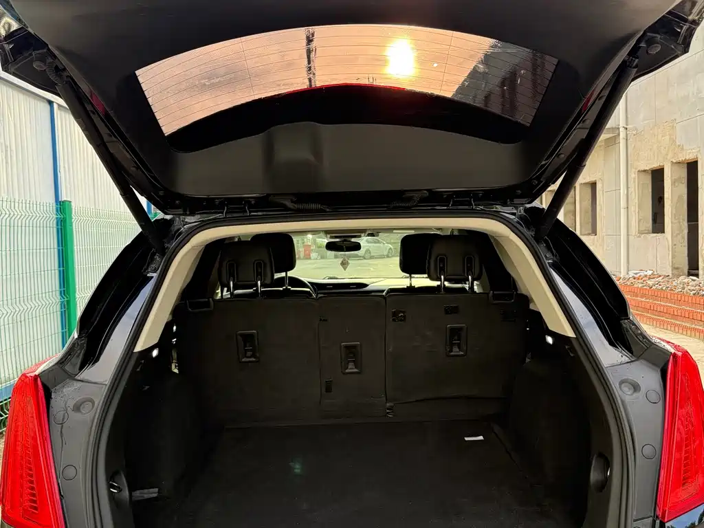 Cadillac XT5 — миниатюра 10