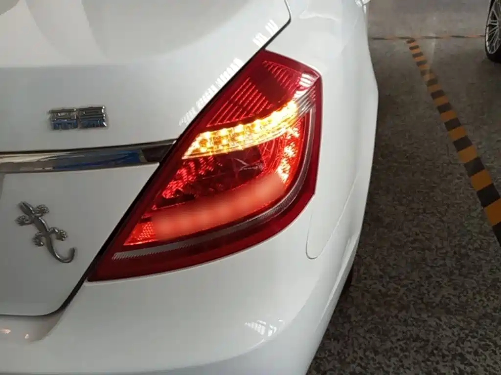 Geely Emgrand — миниатюра 8