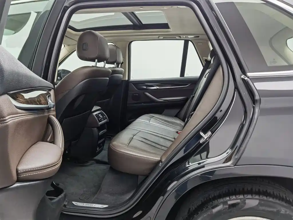 BMW X5 (Import) — миниатюра 15