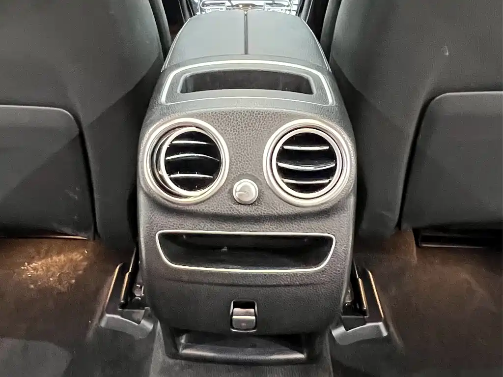 Mercedes-Benz GLC — миниатюра 18