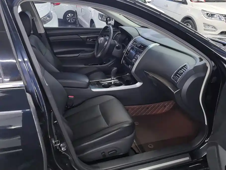 Nissan Teana — миниатюра 8