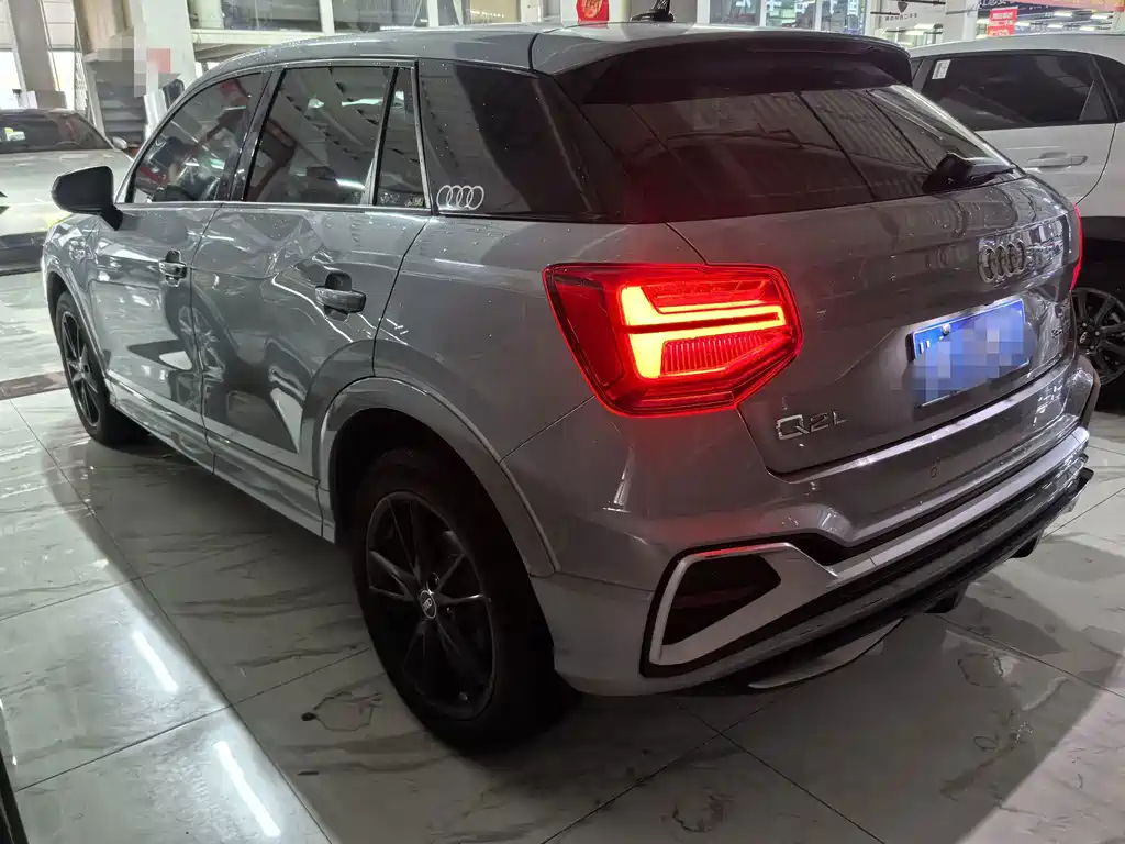 Audi Q2L — миниатюра 4