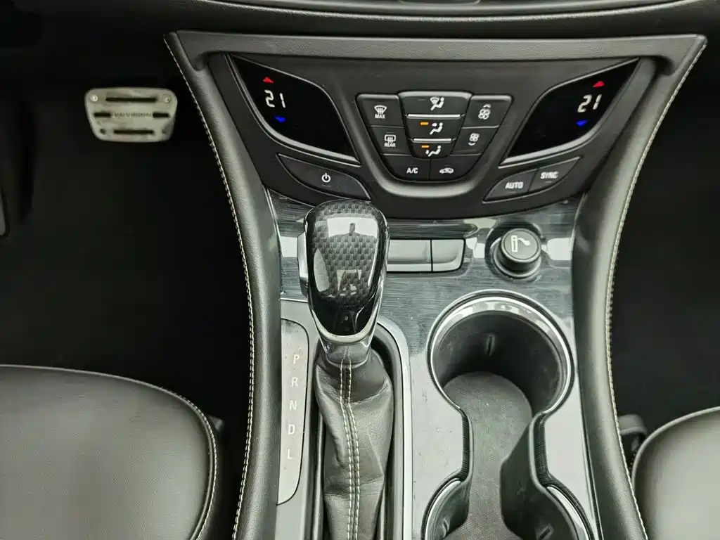 Buick Envision Plus — миниатюра 13