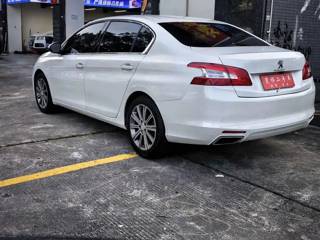 Peugeot 408 — миниатюра 5