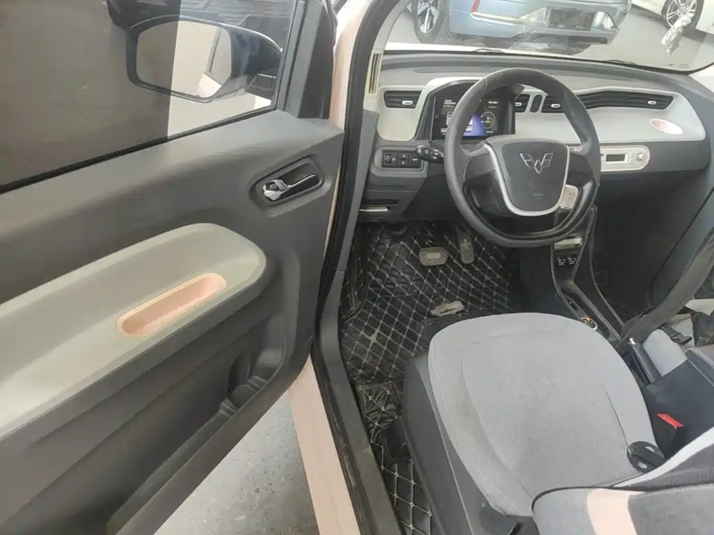 Wuling MINIEV — миниатюра 16