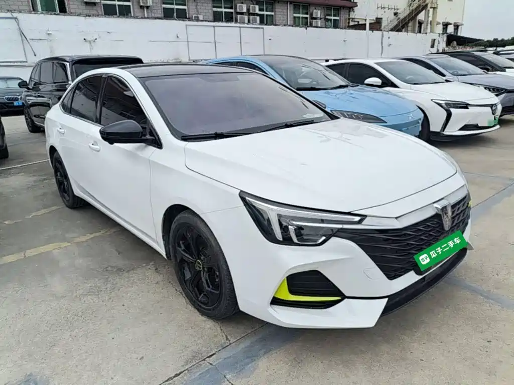 Roewe i6 MAX New Energy — миниатюра 4