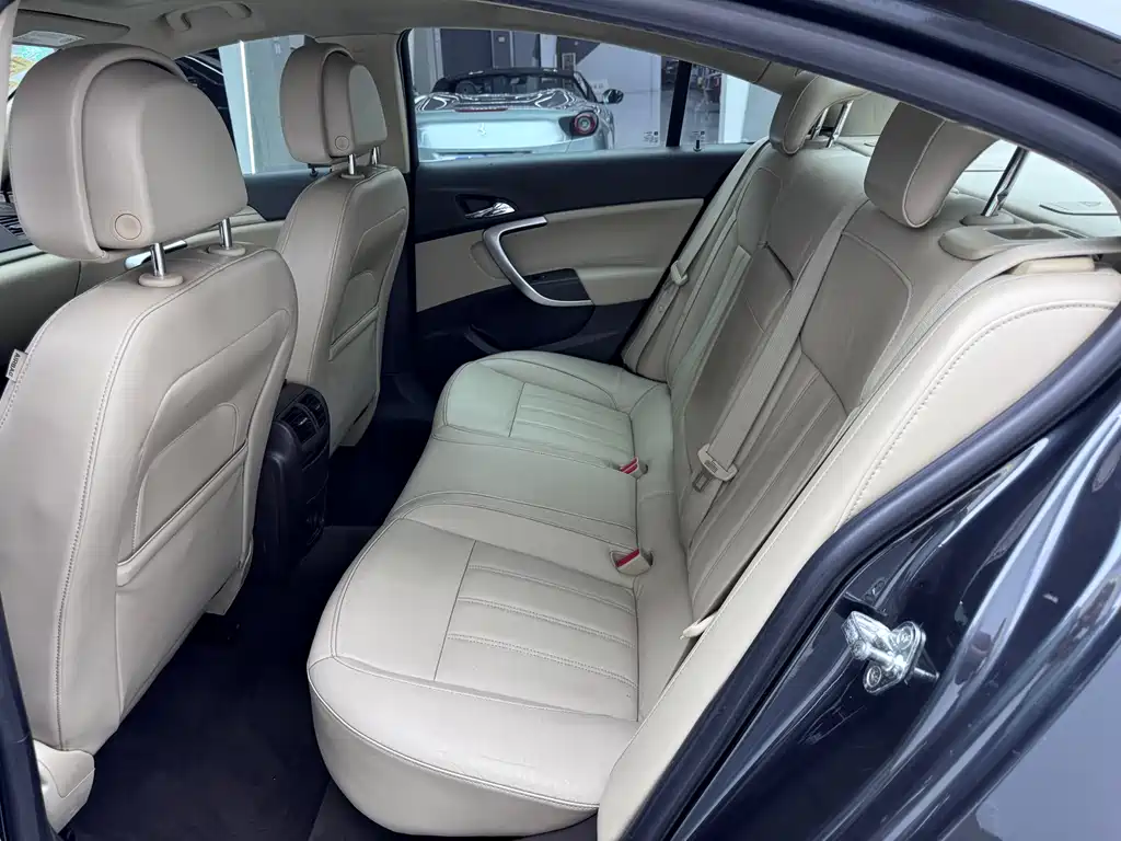 Buick Regal 2012 2.0L Luxury