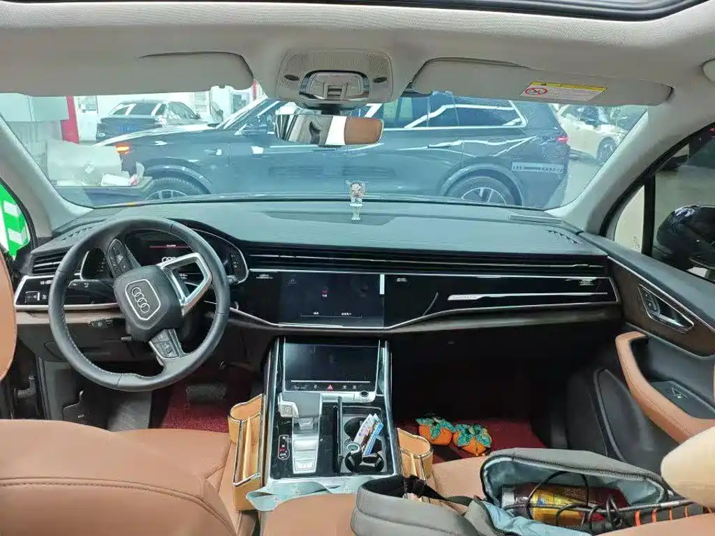 Audi Q7 — миниатюра 7
