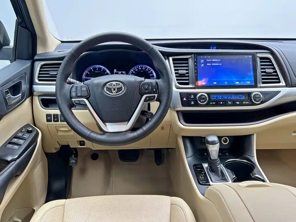 Toyota Highlander — миниатюра 19