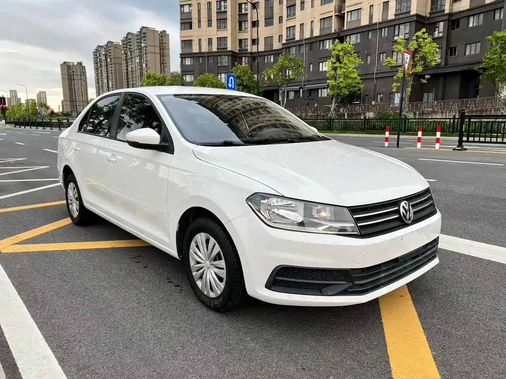 Volkswagen Santana — миниатюра 3