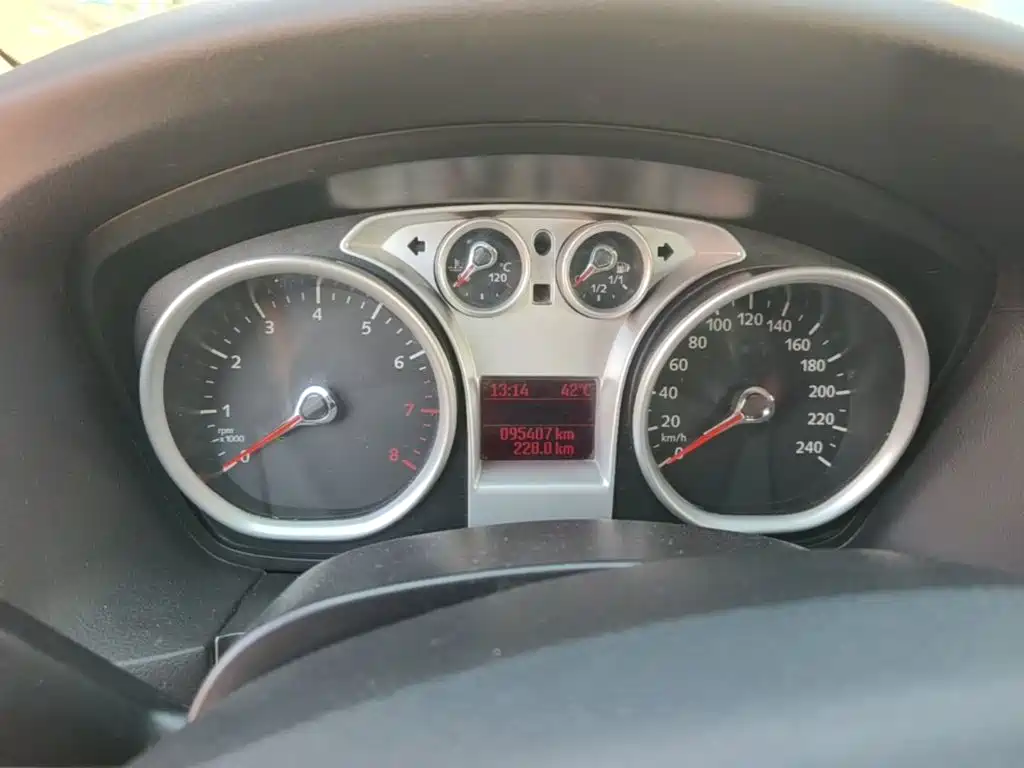 Ford Focus — миниатюра 12