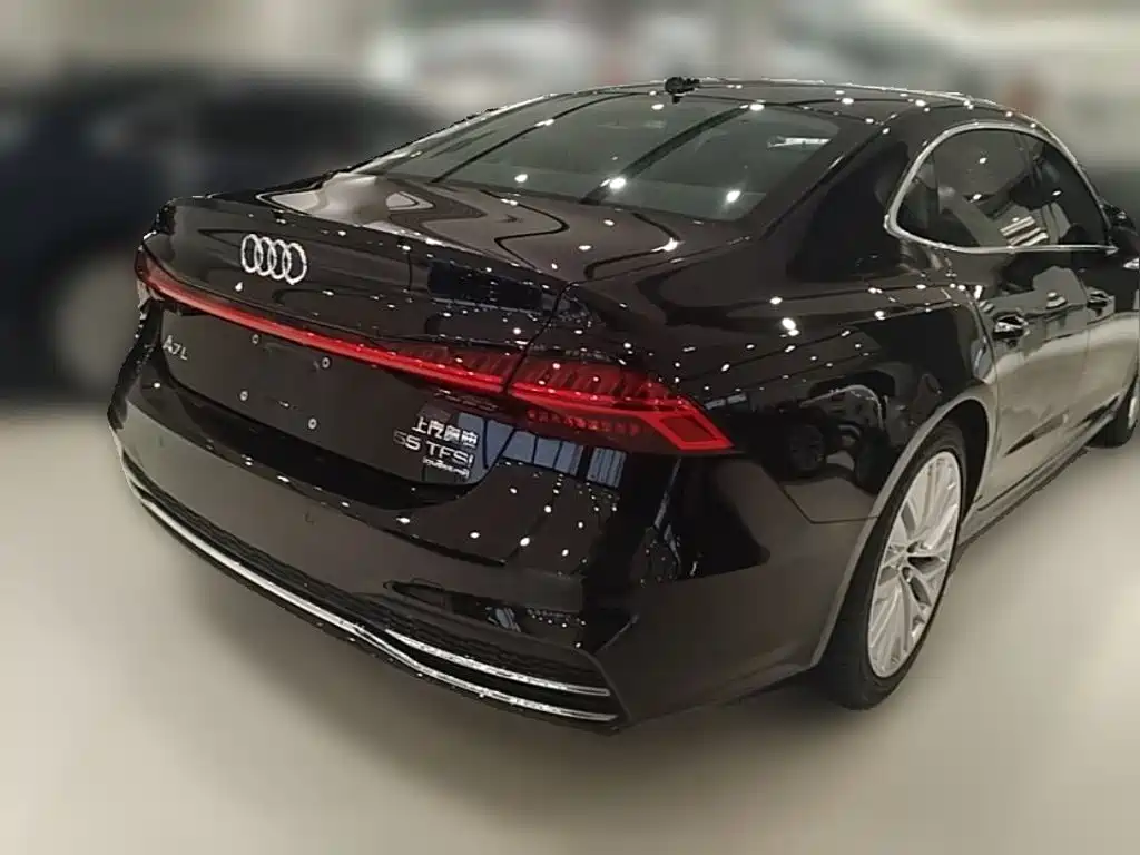 Audi A7L — миниатюра 12