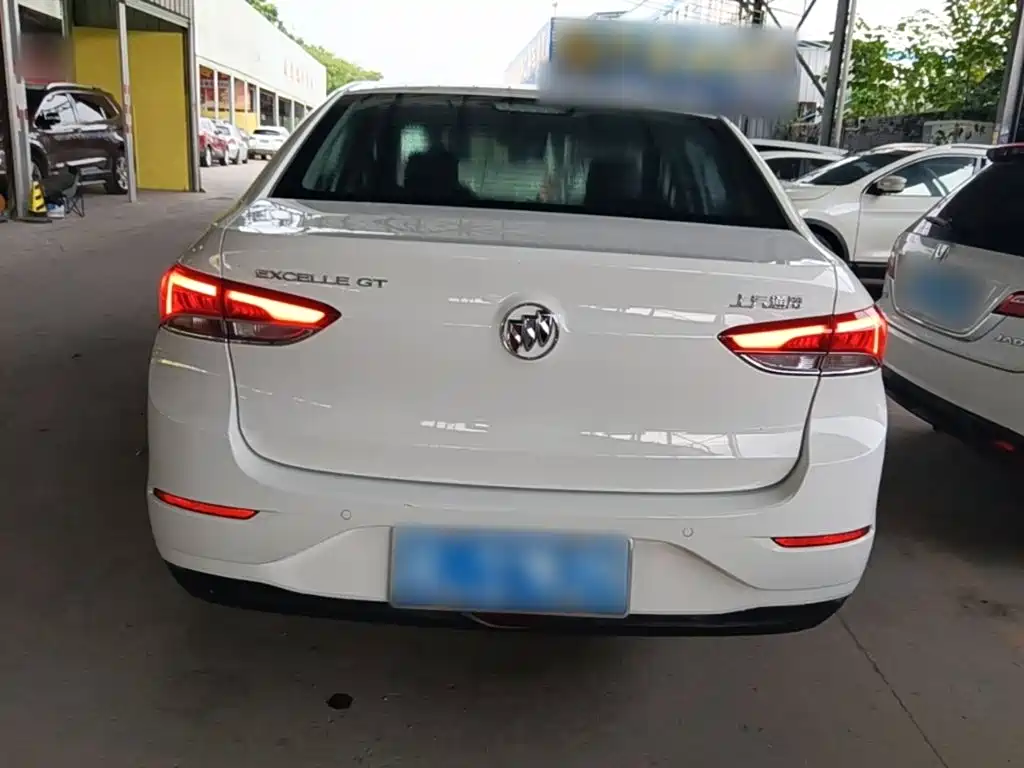 Buick Excelle — миниатюра 6