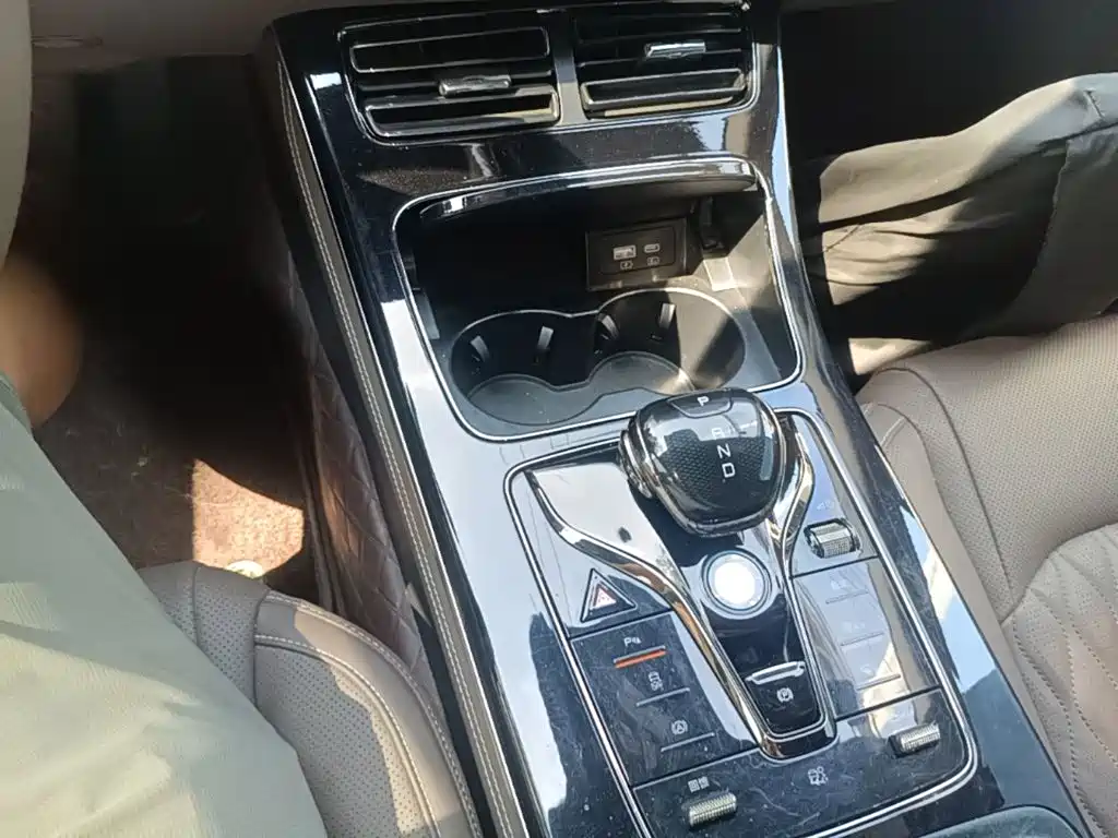 BYD Han — миниатюра 14