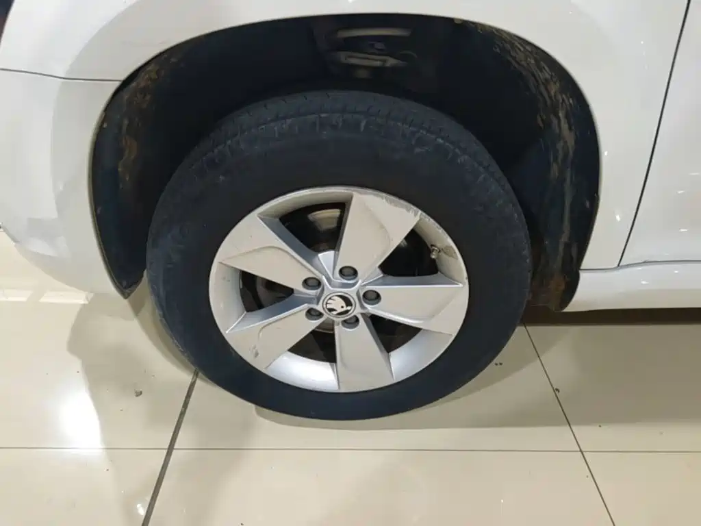 Skoda Yeti — миниатюра 23