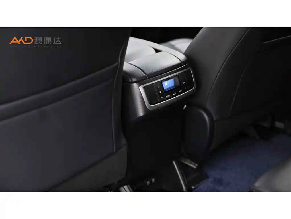 Toyota Highlander — миниатюра 9
