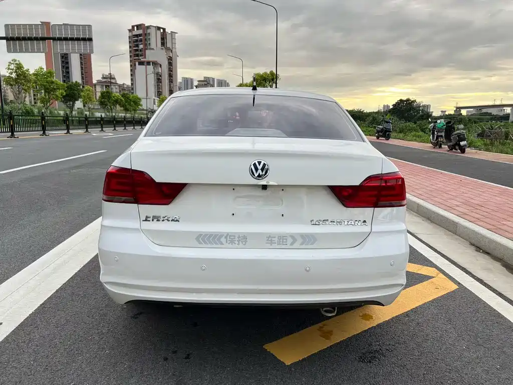 Volkswagen Santana — миниатюра 5