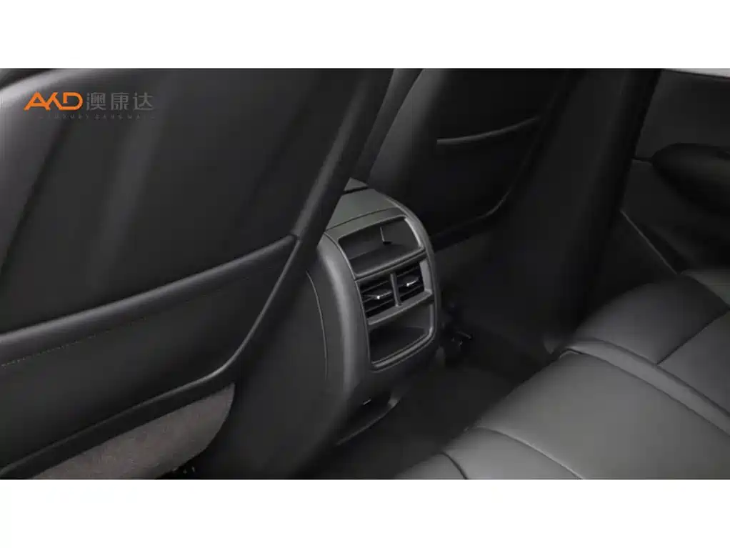 Cadillac XT5 — миниатюра 9
