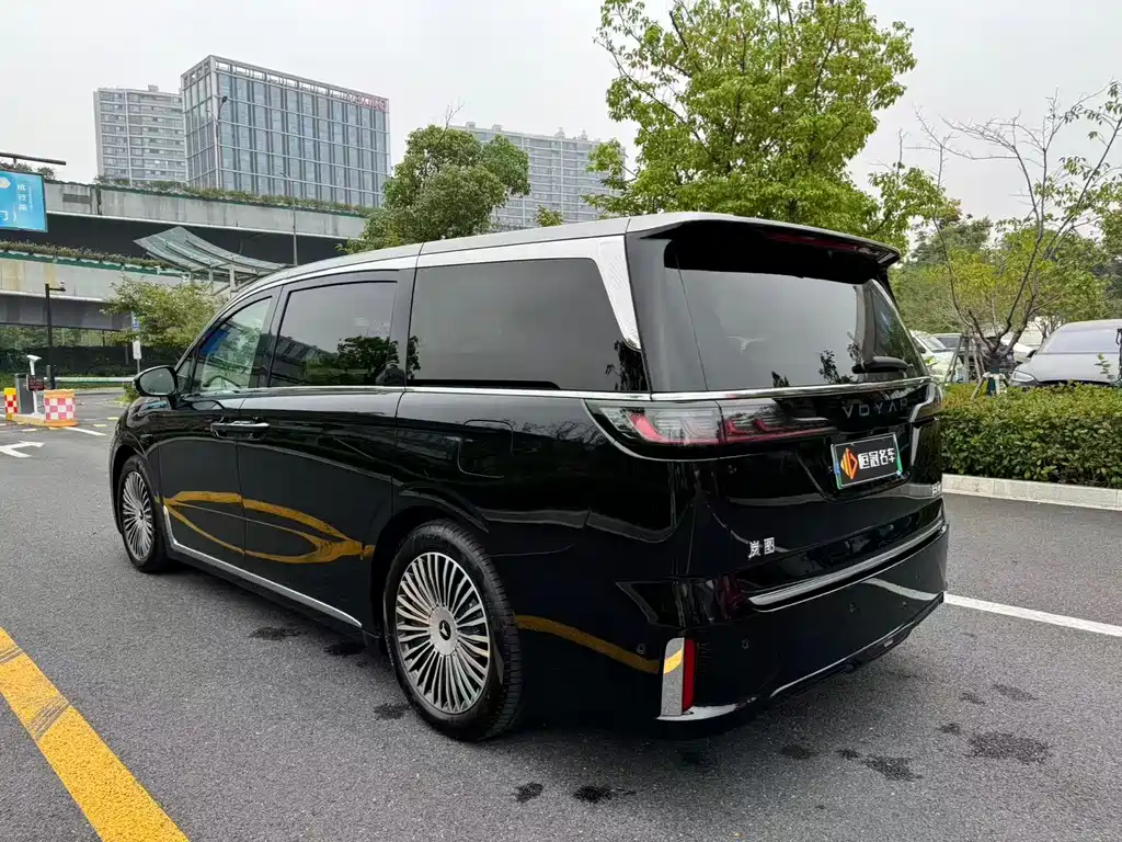 LANTU AUTOMOBILE LANTU DREAMER