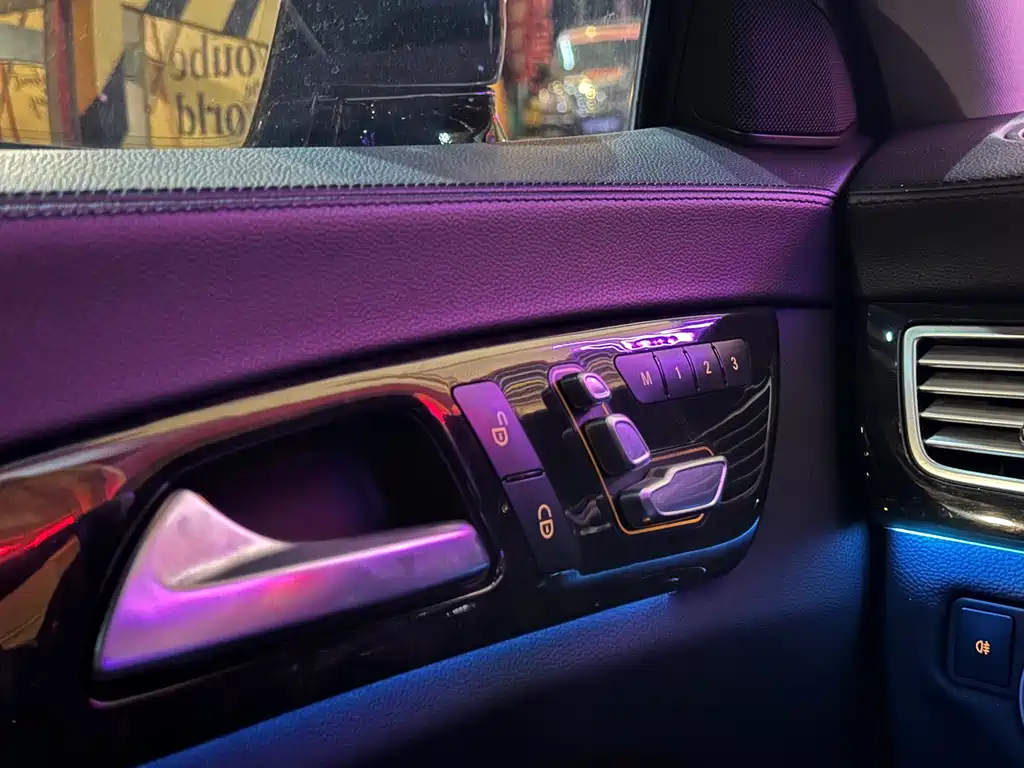 Mercedes-Benz CLS — миниатюра 11