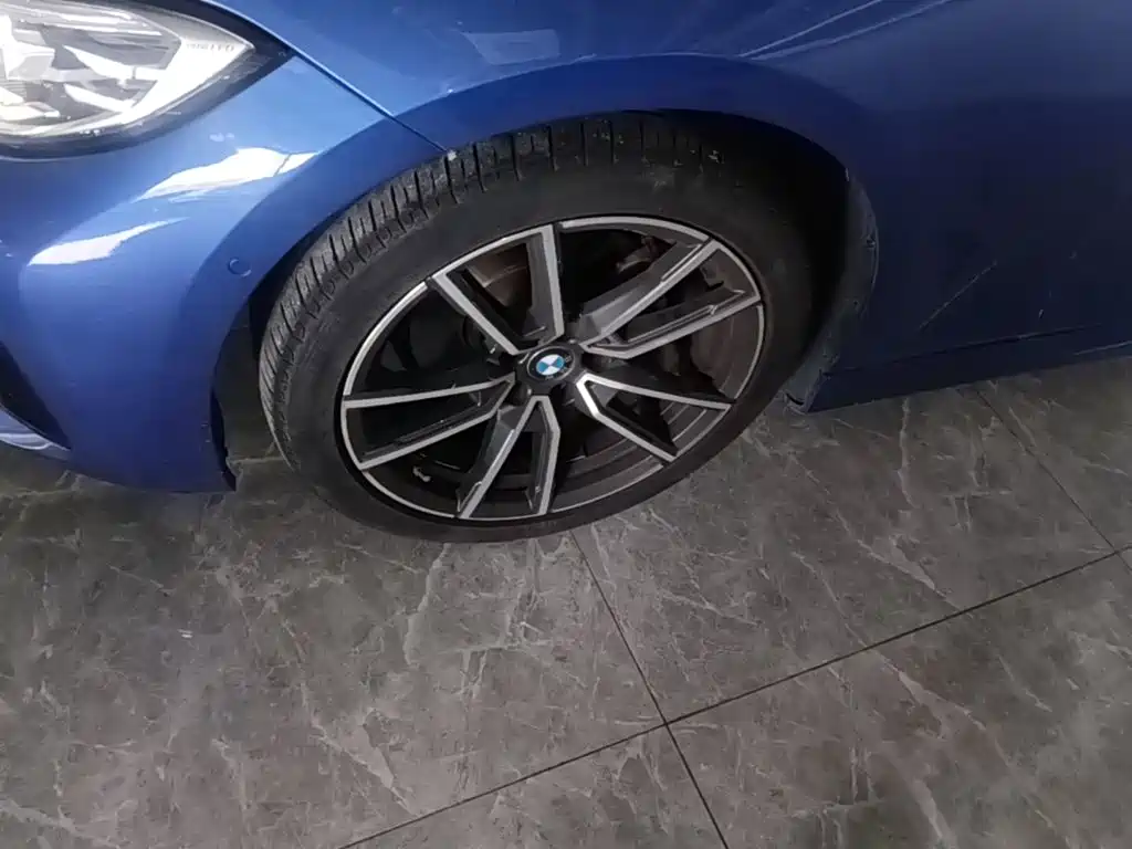 BMW 3 Series — миниатюра 23