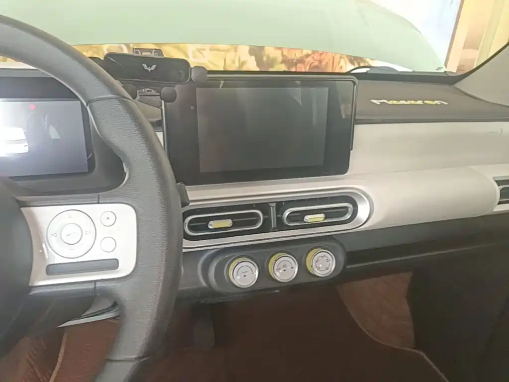 Wuling MINIEV — миниатюра 13