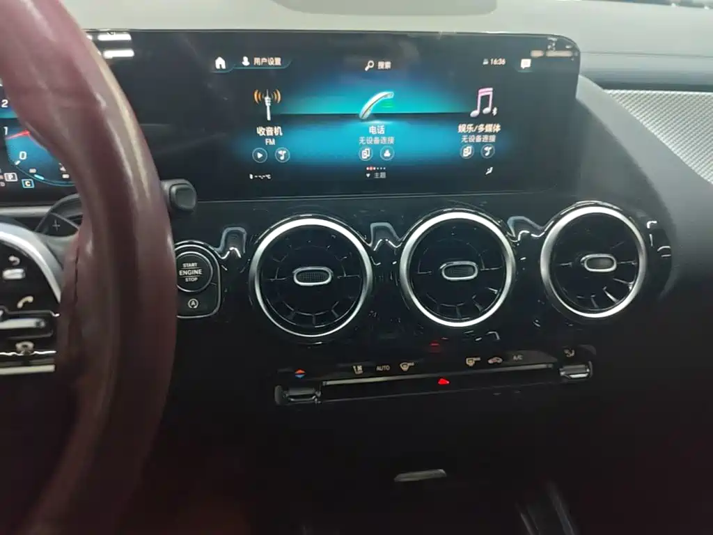 Mercedes-Benz GLA — миниатюра 13