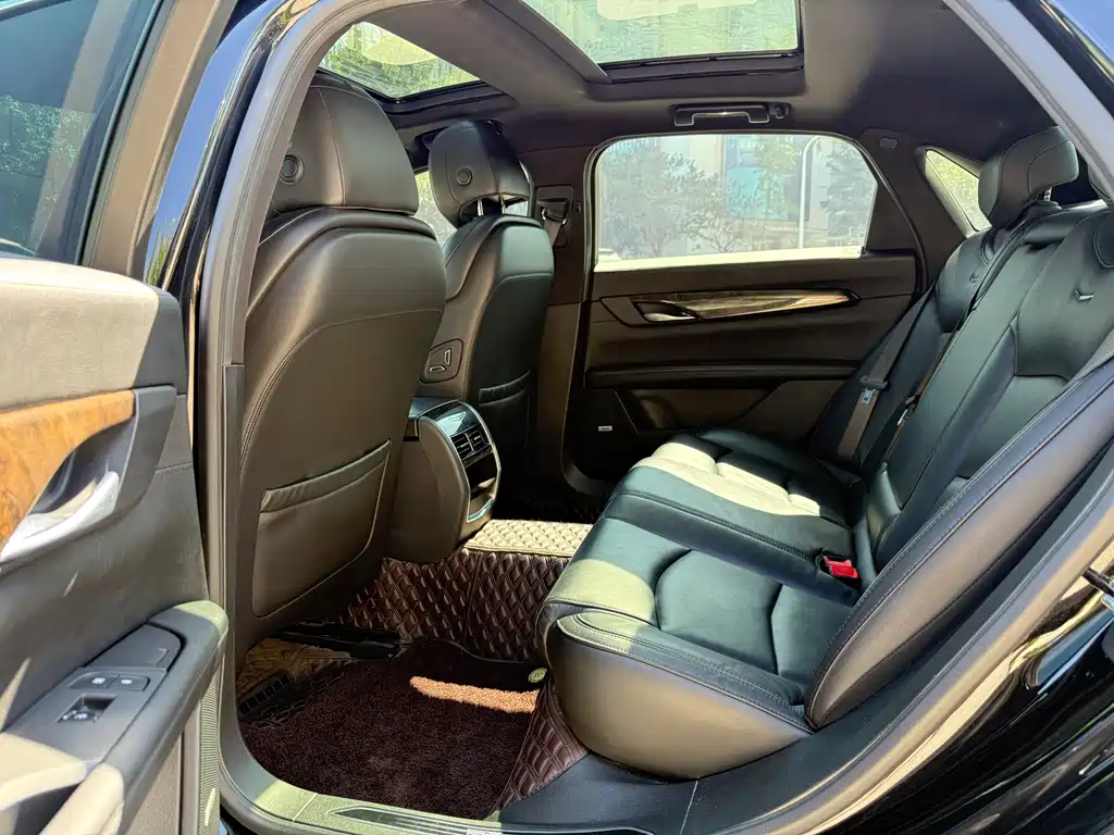 Cadillac CT6 — миниатюра 8