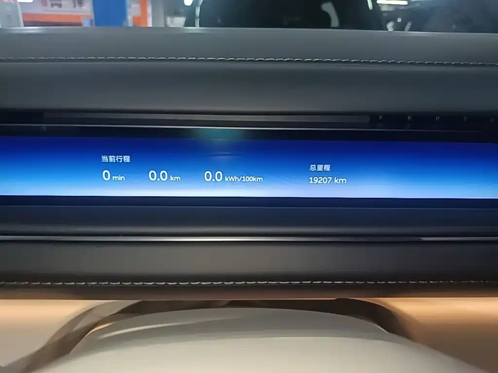 NIO ES8 — миниатюра 12