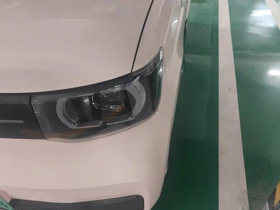 Wuling MINIEV — миниатюра 5
