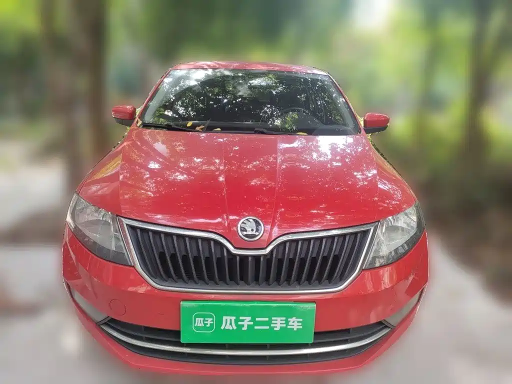 Skoda Rapid Spaceback — миниатюра 3
