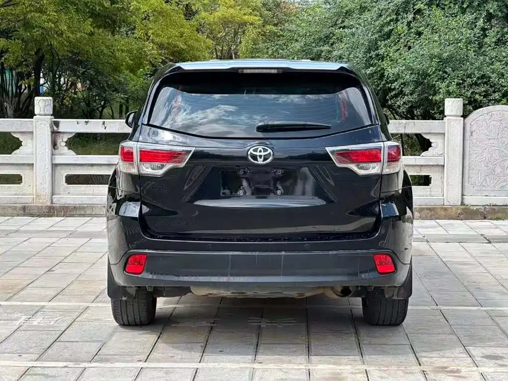 Toyota Highlander — миниатюра 8