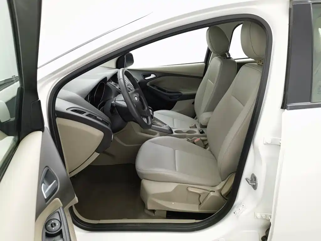Ford Focus — миниатюра 10