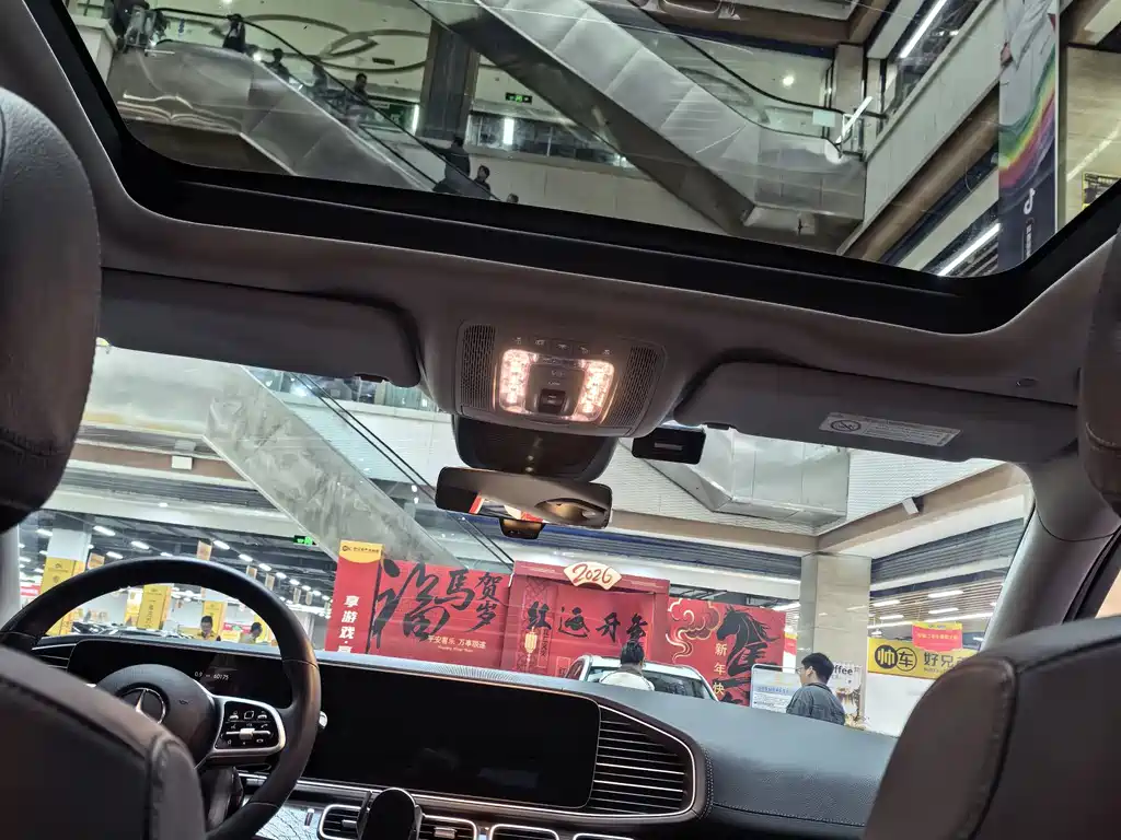 Mercedes-Benz GLE (Import) — миниатюра 11