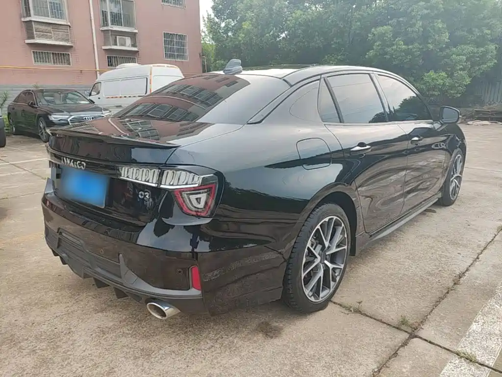 Lynk & Co 03 — миниатюра 7