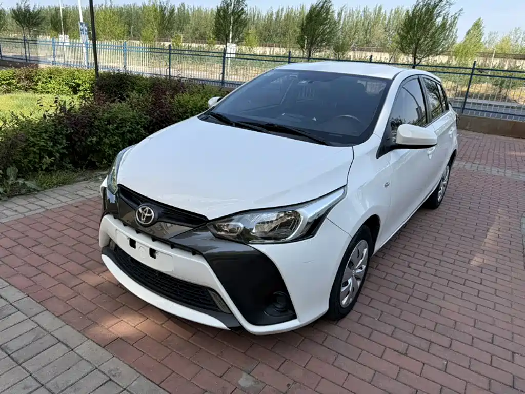 Toyota Yaris L 2017