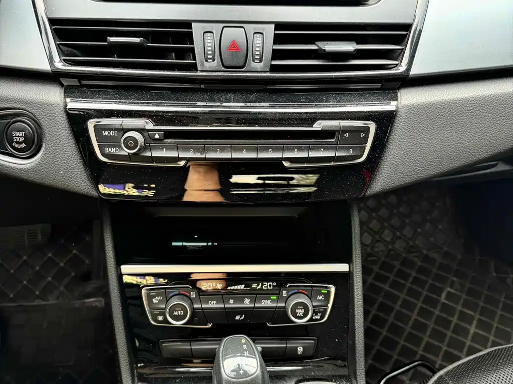 BMW 2 Series Active Tourer — миниатюра 4