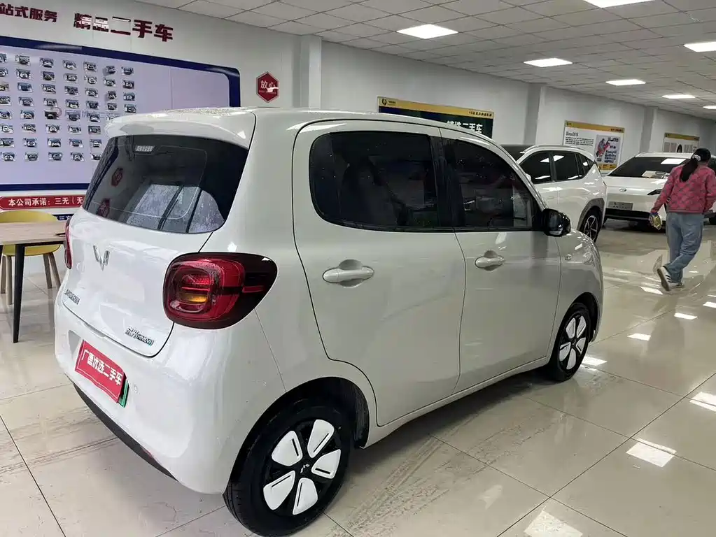Wuling MINIEV — миниатюра 7