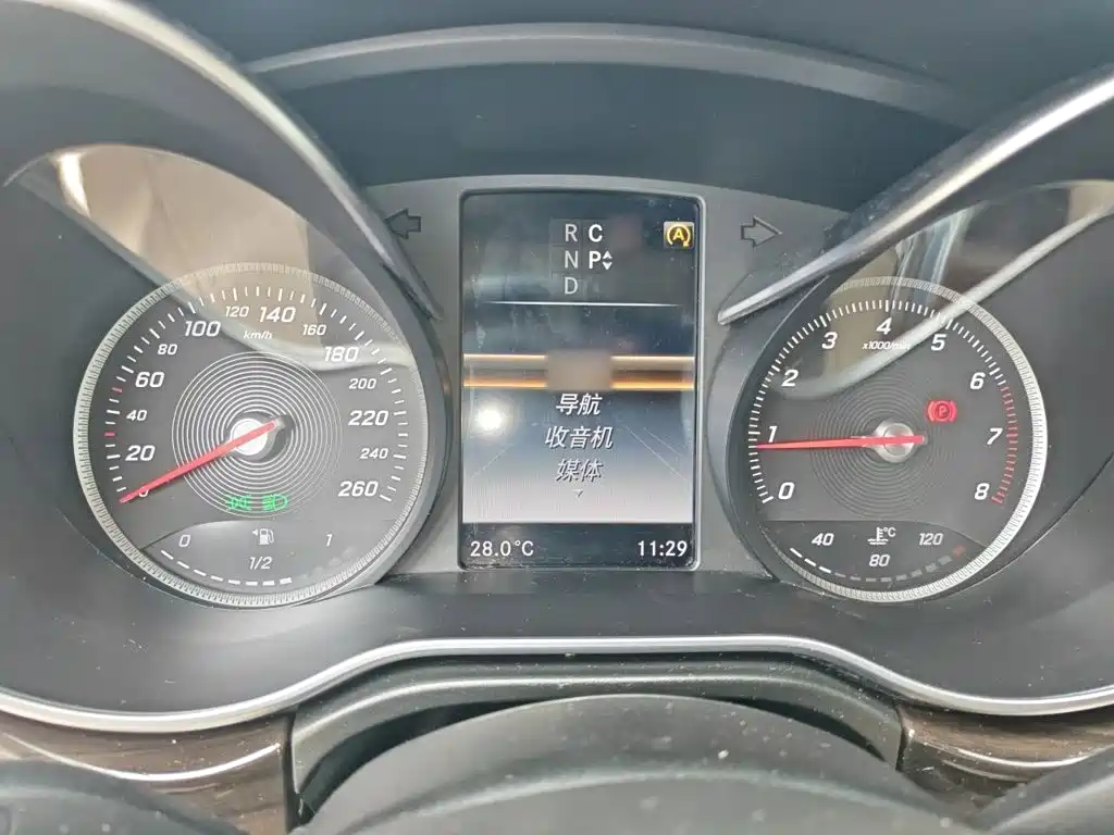 Mercedes-Benz V-Class — миниатюра 4