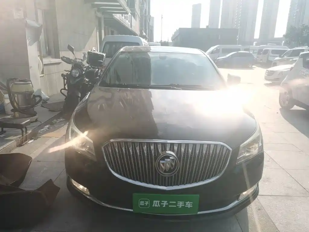 Buick LaCrosse — миниатюра 3