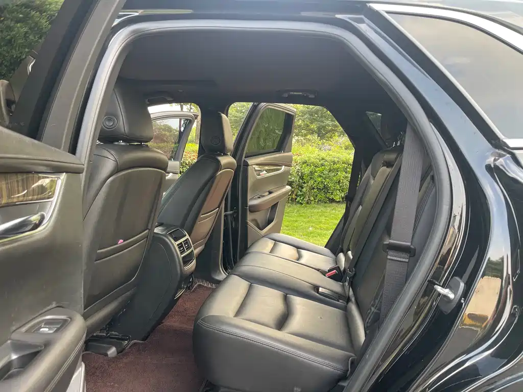 Cadillac XT5 — миниатюра 11